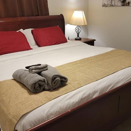 5 Star Atlanta Harsfield Guesthouse Колледж Парк Экстерьер фото